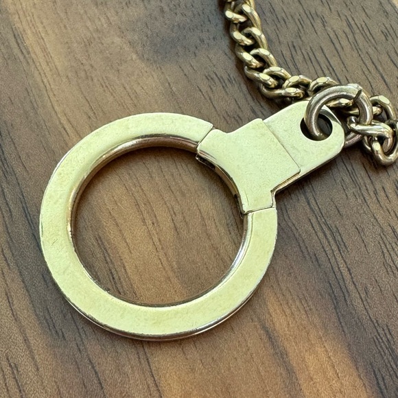 Louis Vuitton 30cm Extender Chain in Gold Tone - Picture 7 of 12